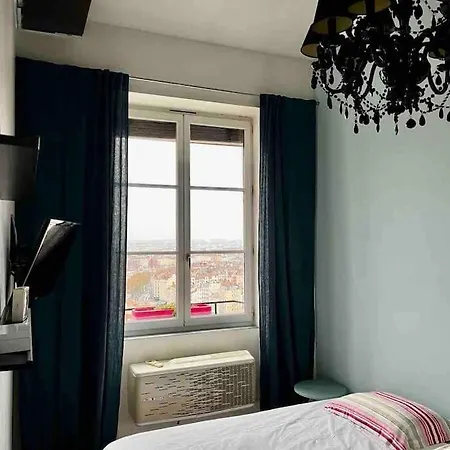Beautiful Loft In Center Apartment