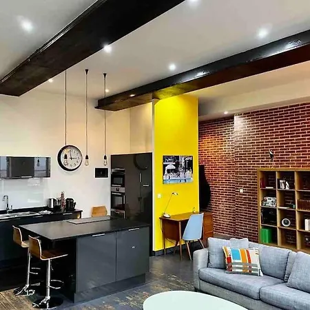 Beautiful Loft In Center